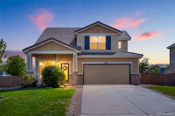 228 Peabody ST, Castle Rock, CO 80104