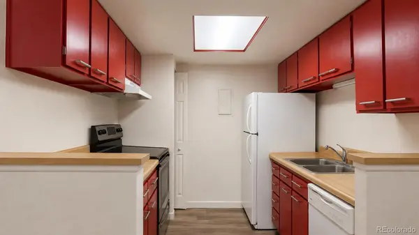 1895 S Pitkin ST #B, Aurora, CO 80017