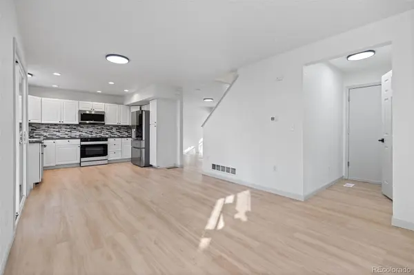 4215 S Ireland CT, Aurora, CO 80013