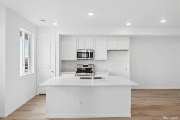24121 E 30th PL, Aurora, CO 80019