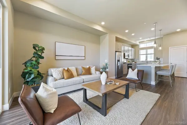15577 W Washburn DR, Lakewood, CO 80228