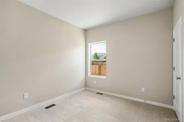 48140 Shetland DR, Bennett, CO 80102