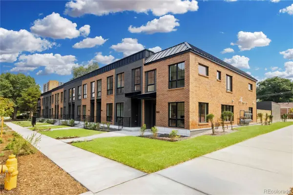 812 Dahlia ST, Denver, CO 80220