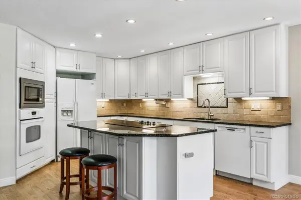 10235 W Glasgow AVE, Littleton, CO 80127