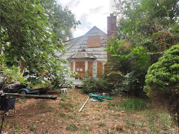 1051 Hover ST, Longmont, CO 80501