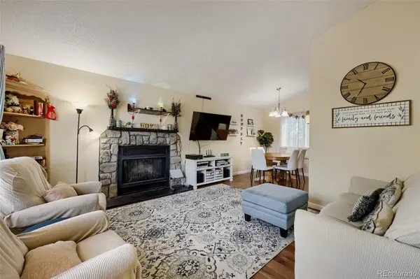 944 S Uravan ST, Aurora, CO 80017