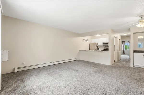 532 Oakwood DR #D105, Castle Rock, CO 80104