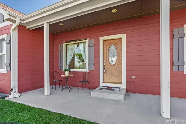 380 N Dutch Valley RD, Bennett, CO 80102