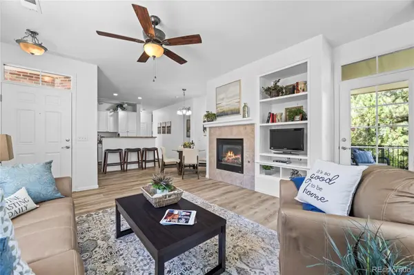 2210 S Vaughn WAY #101, Aurora, CO 80014