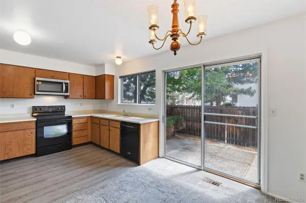 4231 S Mobile CIR #B, Aurora, CO 80013