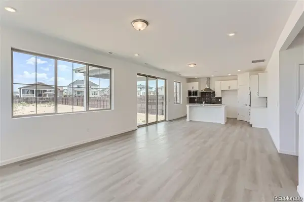 170 S Vandriver WAY, Aurora, CO 80018