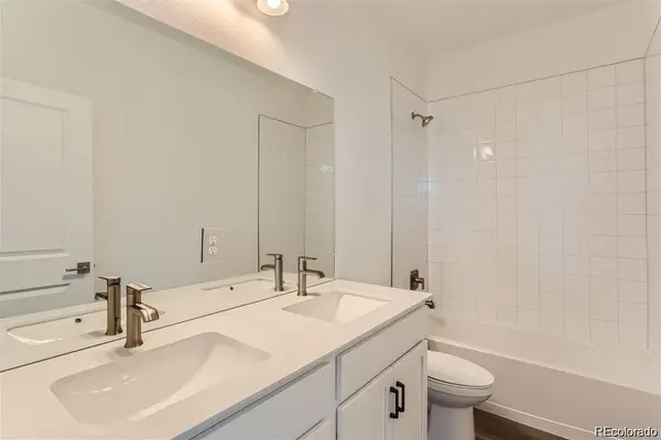 170 S Vandriver WAY, Aurora, CO 80018