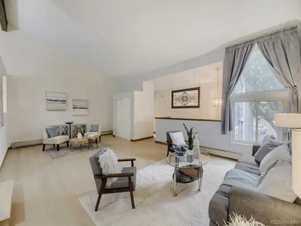 2835 W Davies DR, Littleton, CO 80120