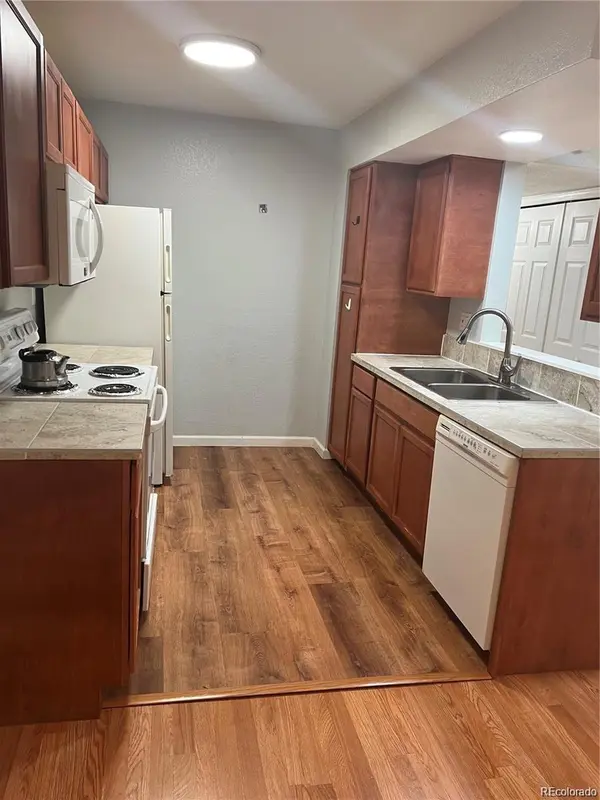 1075 S Elkhart WAY #302, Aurora, CO 80012