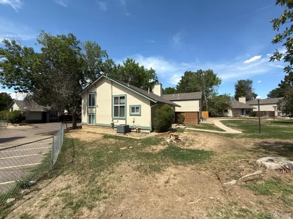 3762 S Danube CIR, Aurora, CO 80013
