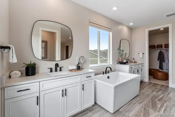 9228 Violet WAY, Arvada, CO 80007