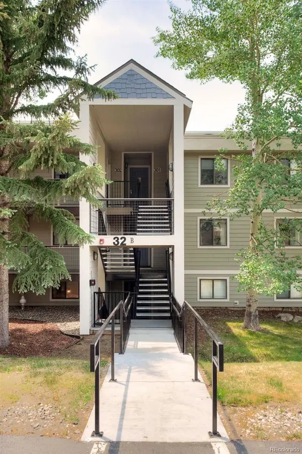32 Corinthian CIR #102, Dillon, CO 80435