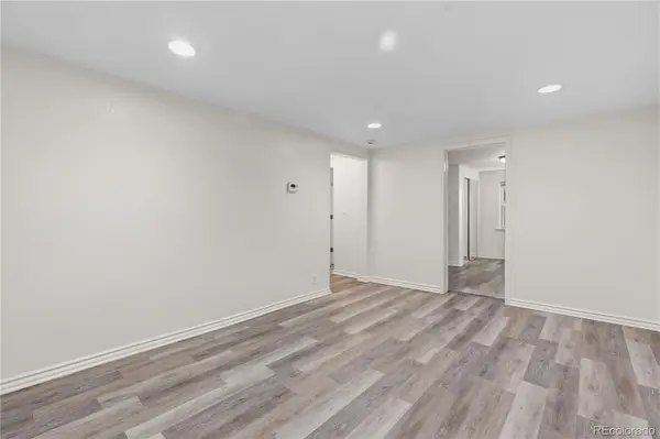 564 S Stuart ST, Denver, CO 80219