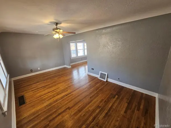 1100 S Perry ST #A, Denver, CO 80219
