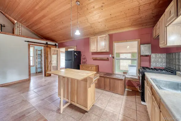 308 Dilley LN, Westcliffe, CO 81252