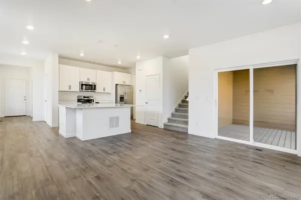 9048 Bondcliff LN, Parker, CO 80134