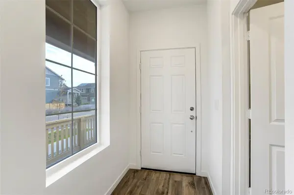 9048 Bondcliff LN, Parker, CO 80134