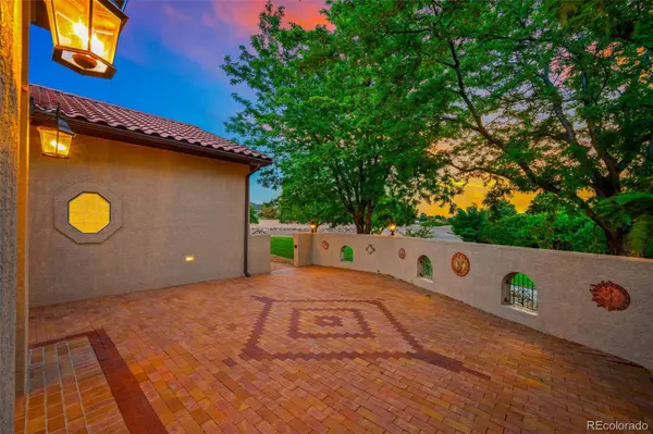 995 S Linden Pl, Pueblo West, CO 81007
