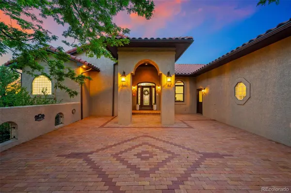 995 S Linden Pl, Pueblo West, CO 81007