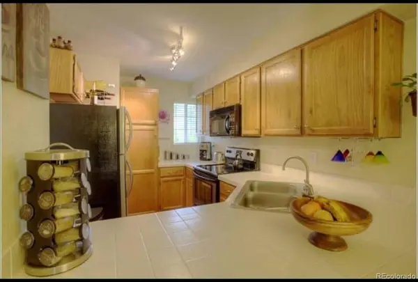 1470 S Quebec WAY #110, Denver, CO 80231
