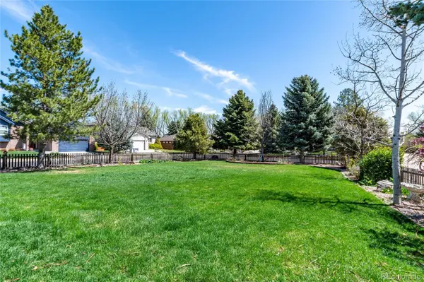 2401 Spindrift DR, Longmont, CO 80503