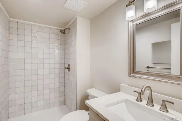 7877 E Mississippi AVE #102, Denver, CO 80247
