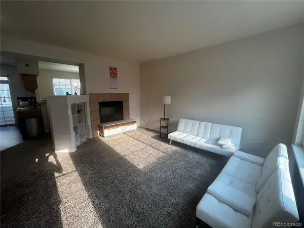 16901 E Warren PL #B, Aurora, CO 80013