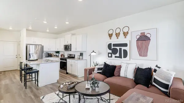 949 Red Star LN, Johnstown, CO 80534