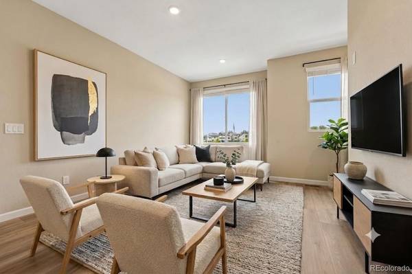 6812 Kendrick LN, Arvada, CO 80007
