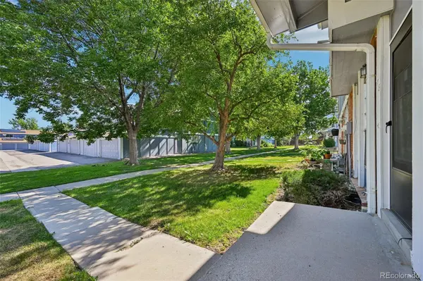 178 Paris CIR, Aurora, CO 80011