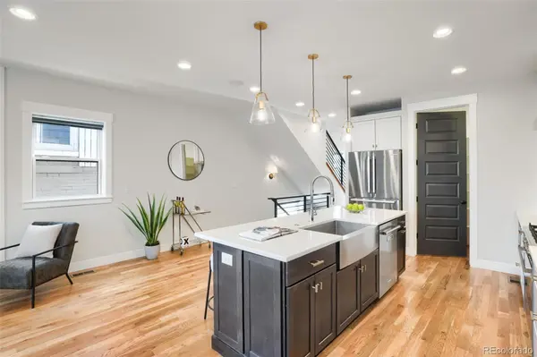 3322 N Columbine ST, Denver, CO 80205