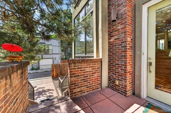 1657 N Franklin ST, Denver, CO 80218