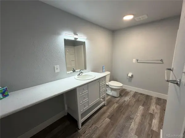 209 E Highline CIR #202, Centennial, CO 80122