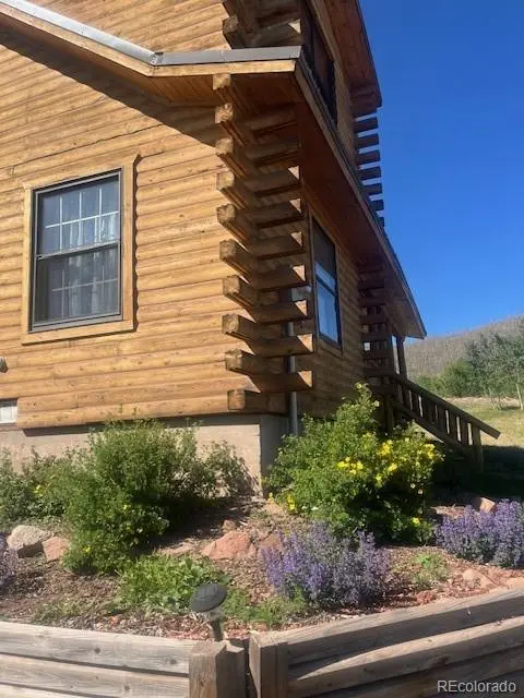 906 Huntington LN, Fort Garland, CO 81133