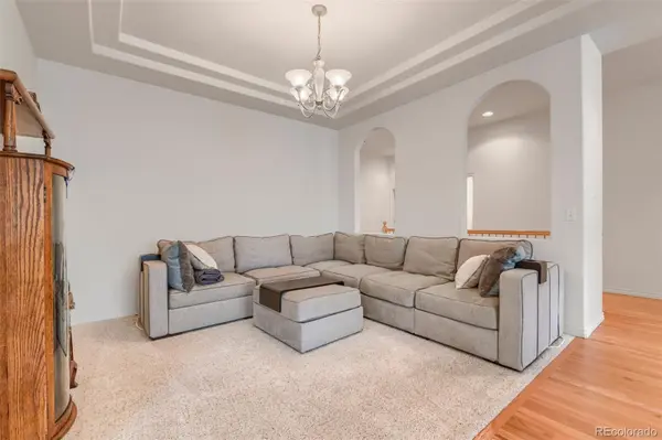 884 Taylor LN, Erie, CO 80516