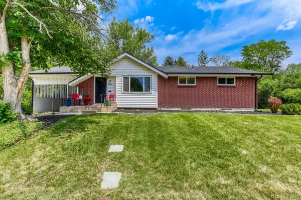 2555 E Maplewood AVE, Littleton, CO 80121