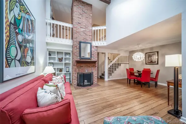 2874 W Long DR #B, Littleton, CO 80120