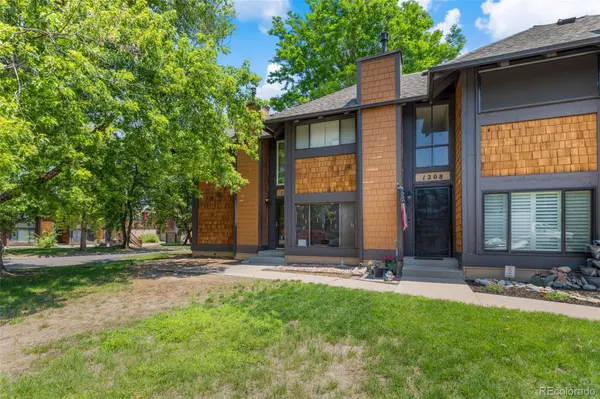 1206 S Dillon WAY, Aurora, CO 80012