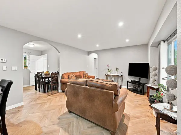 8671 Hopkins DR, Denver, CO 80229
