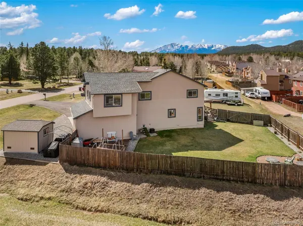 1860 Blackfoot TRL, Woodland Park, CO 80863
