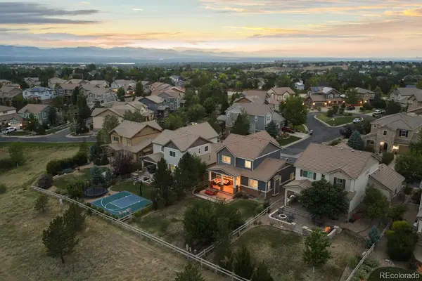 592 Meadowleaf LN, Highlands Ranch, CO 80126