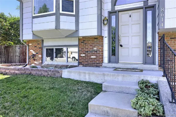 8614 W 65th PL, Arvada, CO 80004