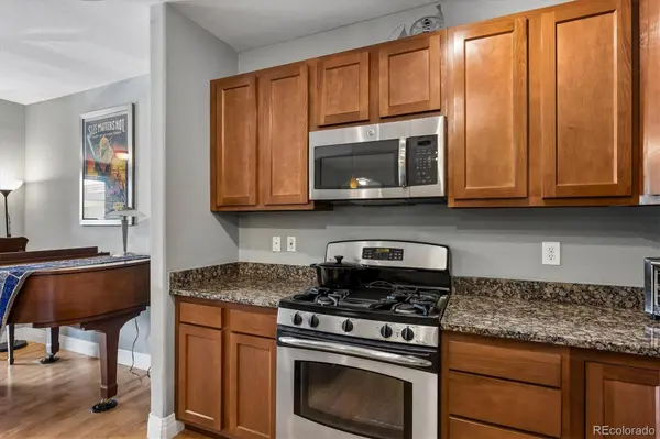 9079 E Panorama CIR #102, Englewood, CO 80112