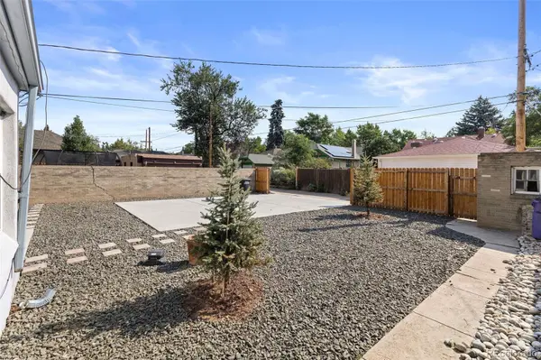 2612 Albion ST, Denver, CO 80207