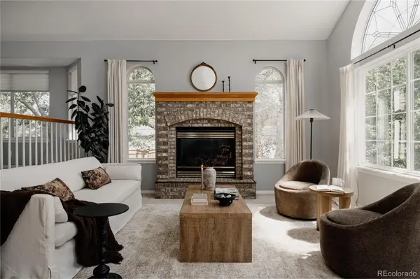 10011 Oak Leaf WAY, Littleton, CO 80129